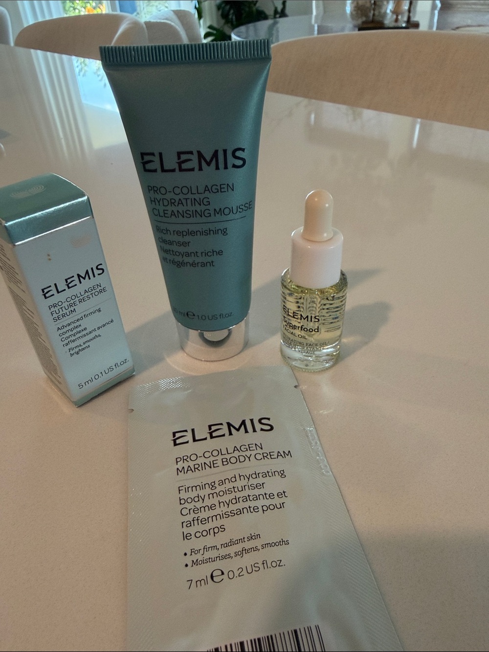 Elemis bundle - Picture 2 of 2